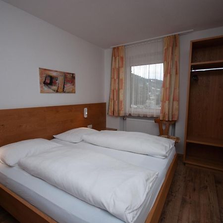 Garni Hofer Aparthotel Sexten Exteriör bild