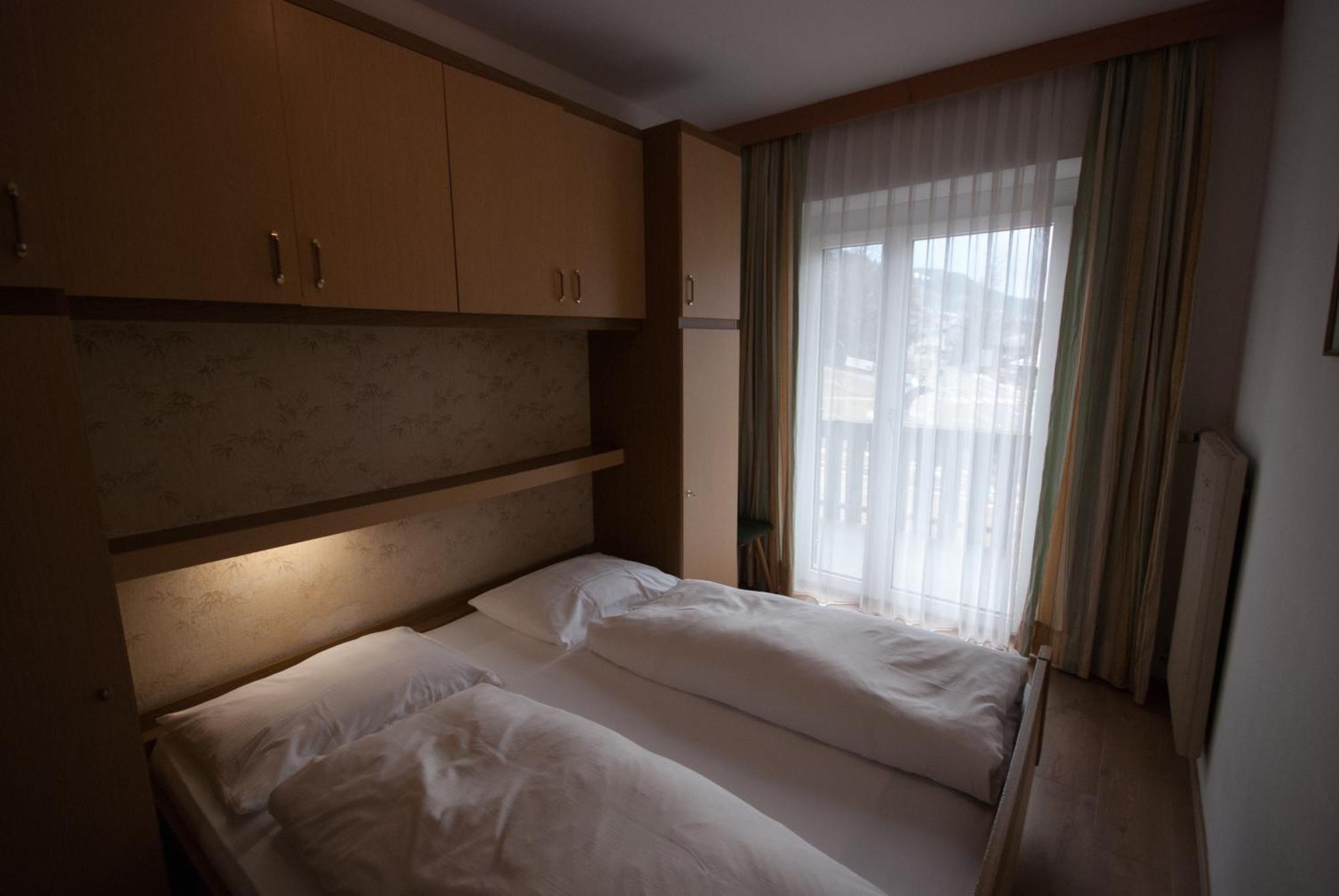 Garni Hofer Aparthotel Sexten Exteriör bild