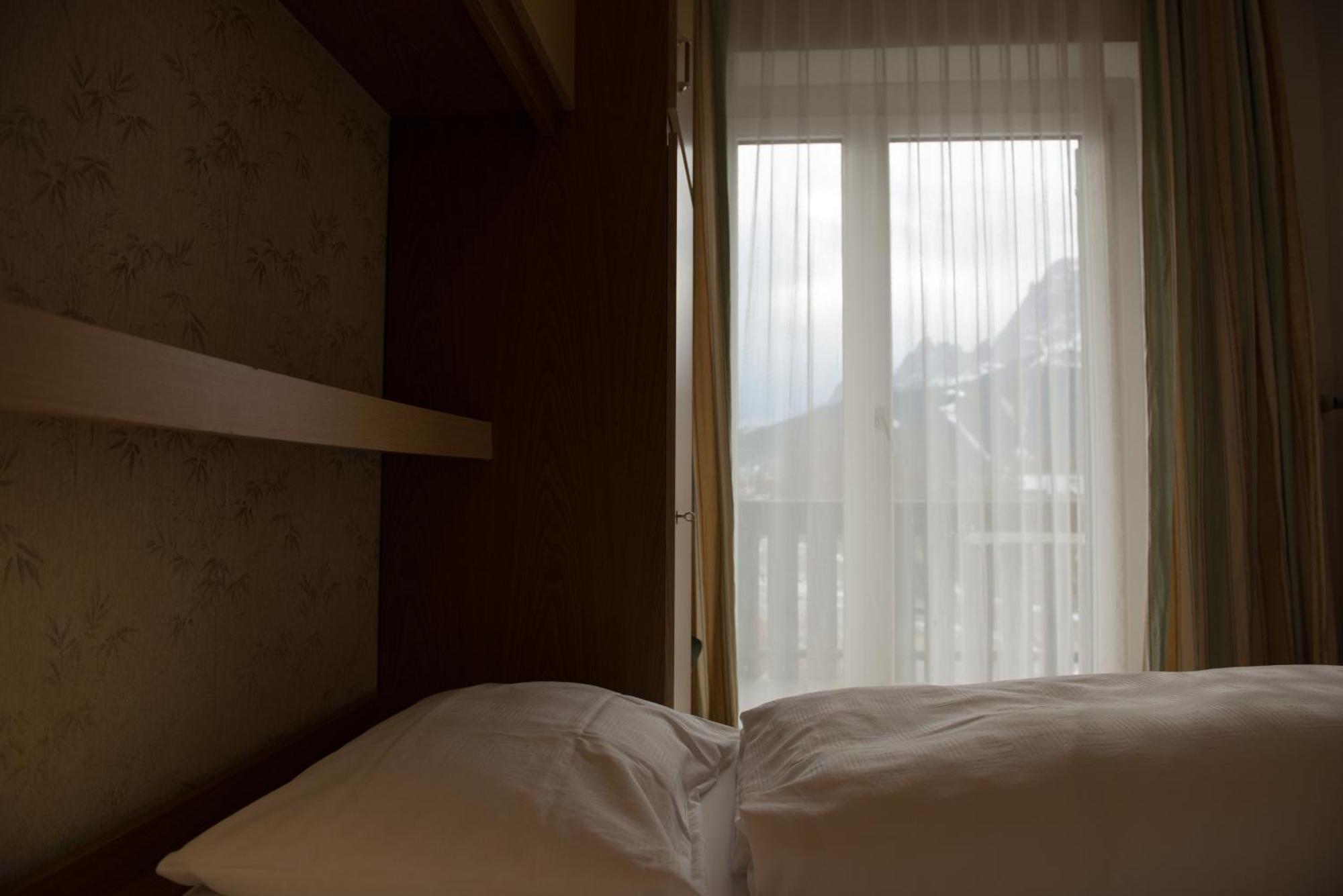 Garni Hofer Aparthotel Sexten Exteriör bild