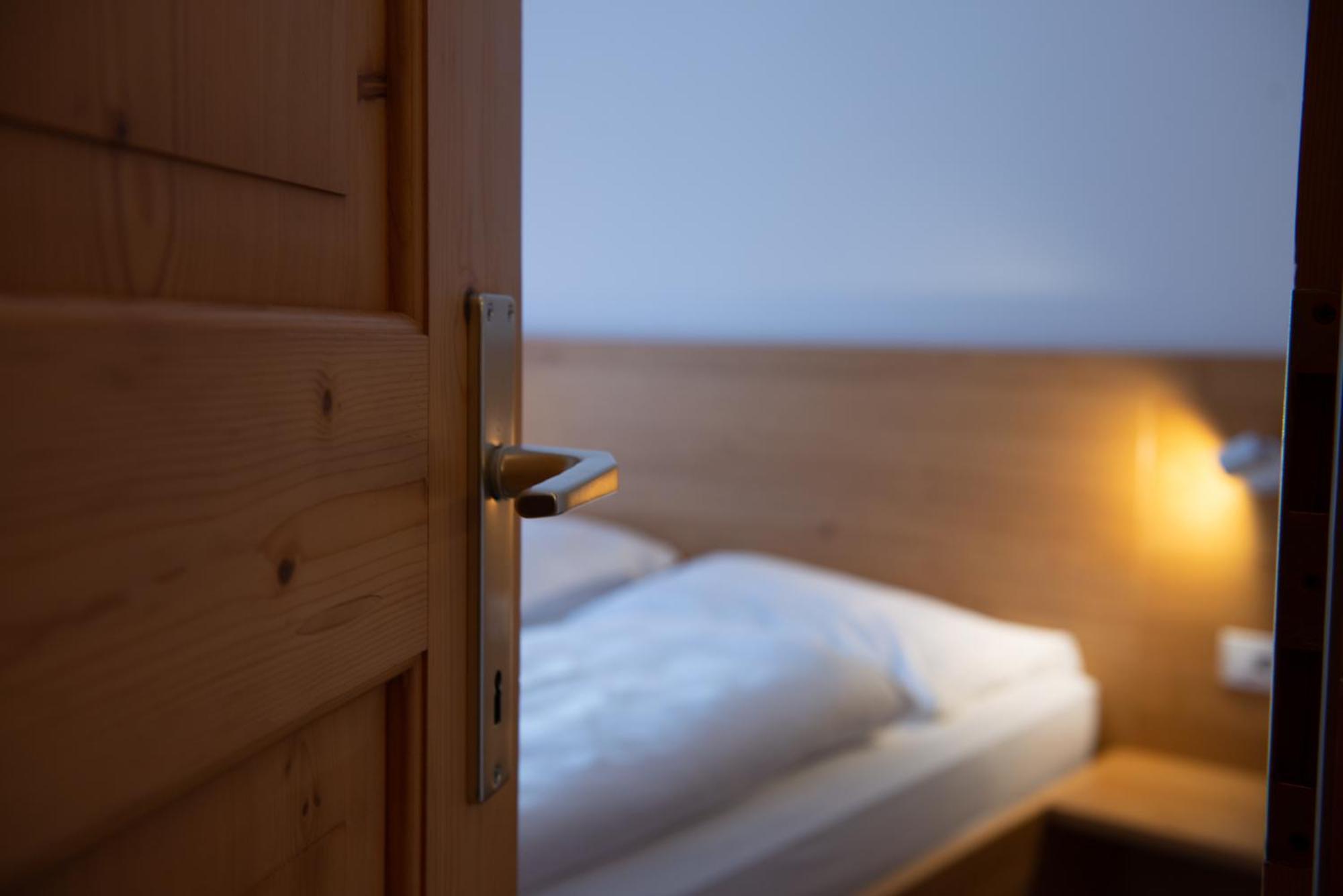 Garni Hofer Aparthotel Sexten Exteriör bild