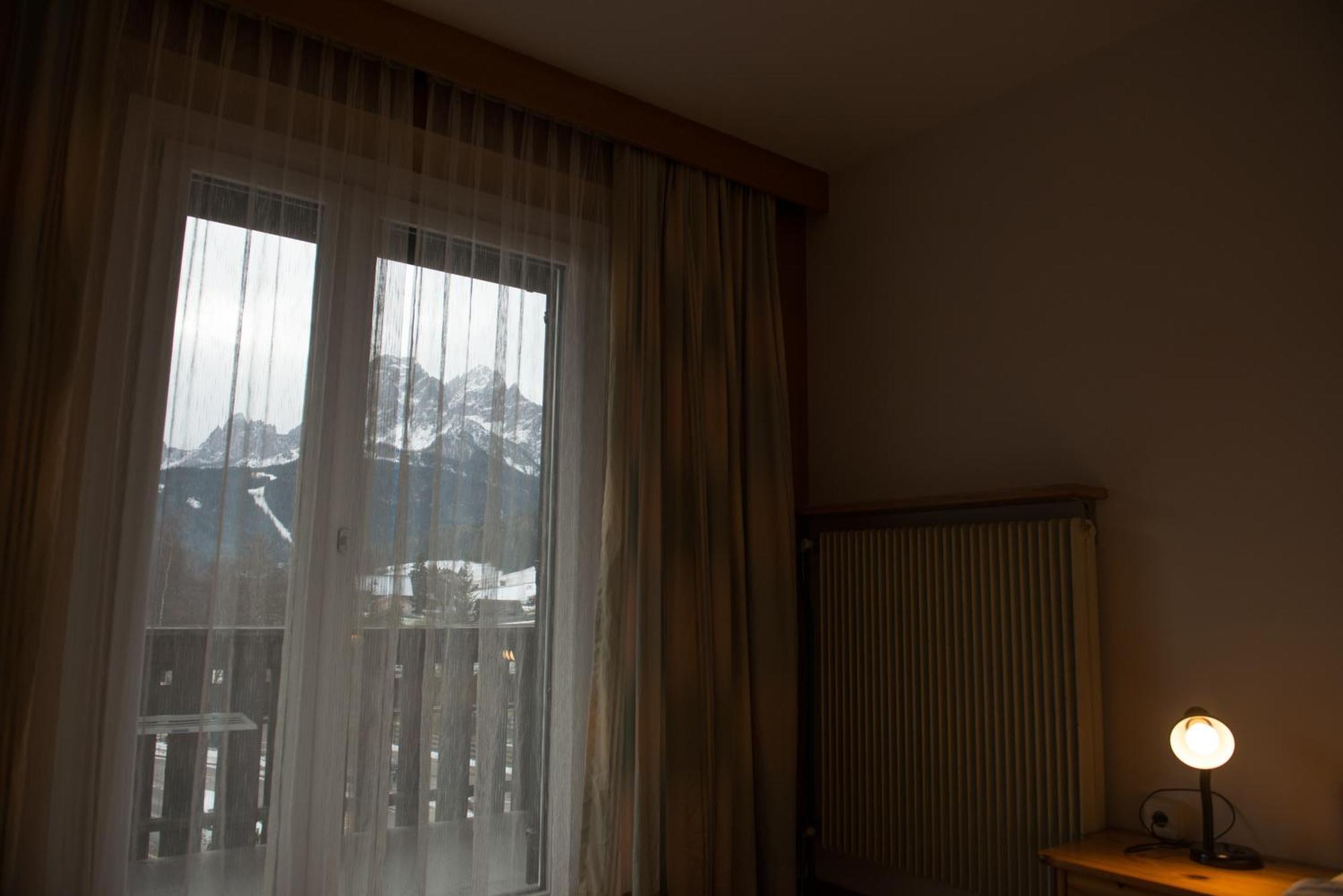 Garni Hofer Aparthotel Sexten Exteriör bild