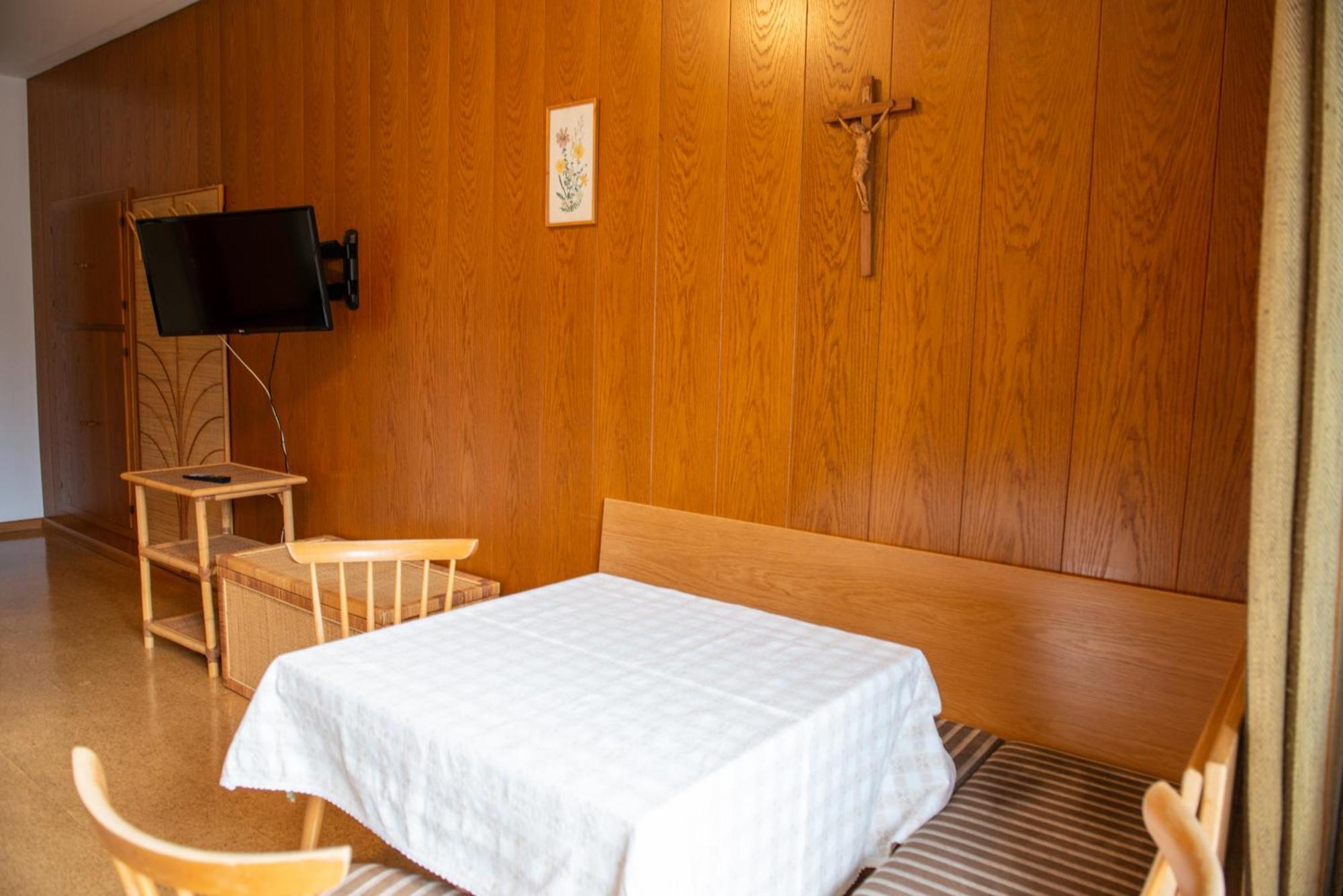 Garni Hofer Aparthotel Sexten Exteriör bild
