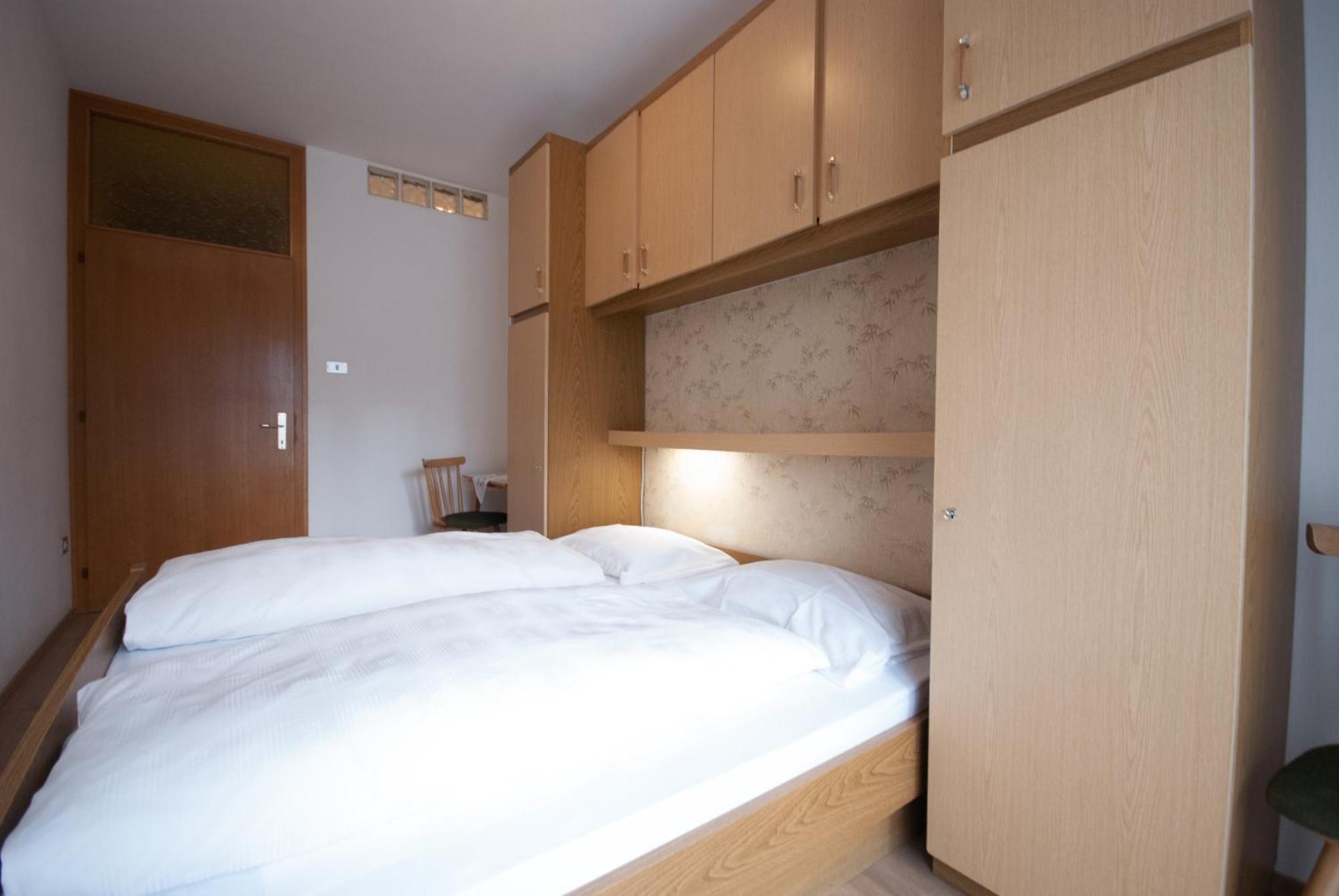 Garni Hofer Aparthotel Sexten Exteriör bild