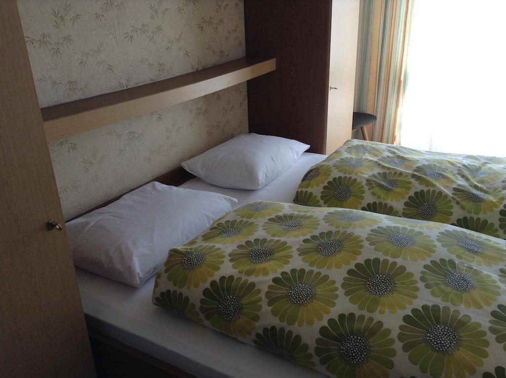 Garni Hofer Aparthotel Sexten Exteriör bild