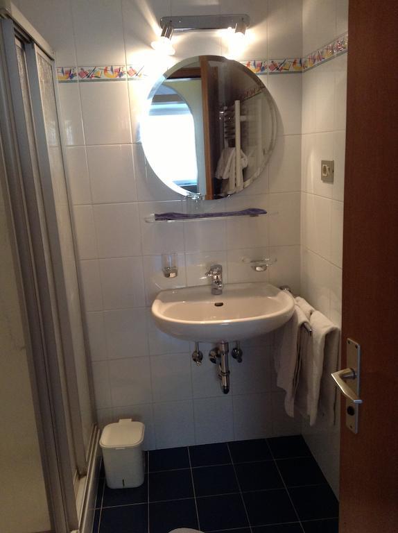 Garni Hofer Aparthotel Sexten Exteriör bild