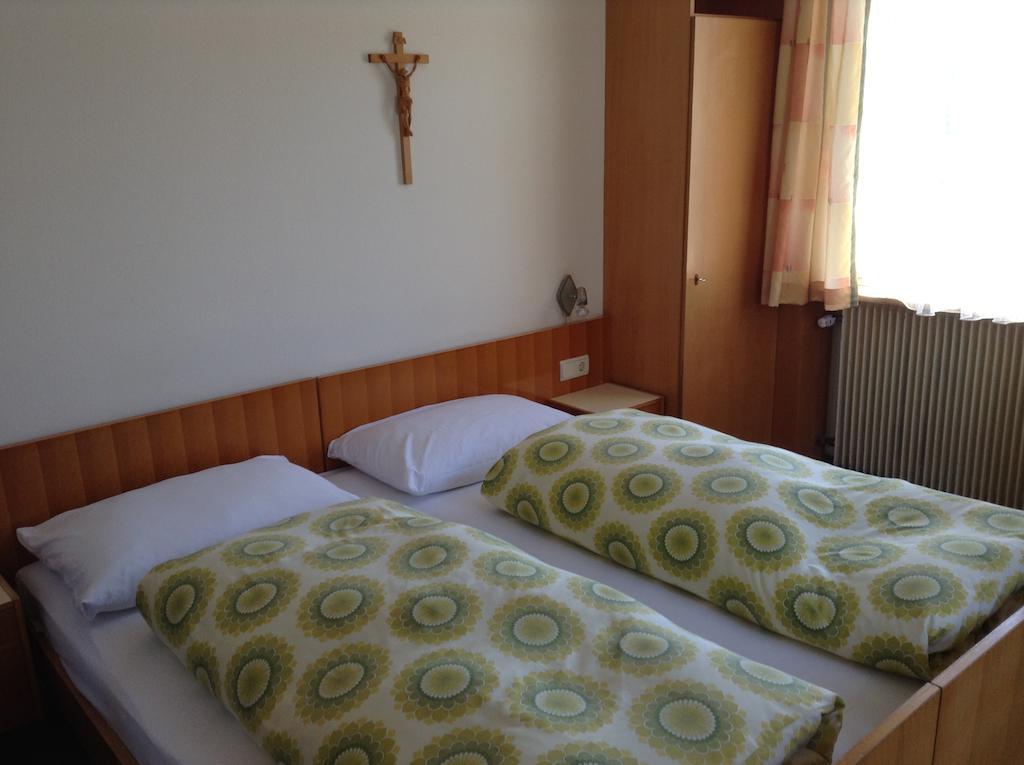 Garni Hofer Aparthotel Sexten Exteriör bild